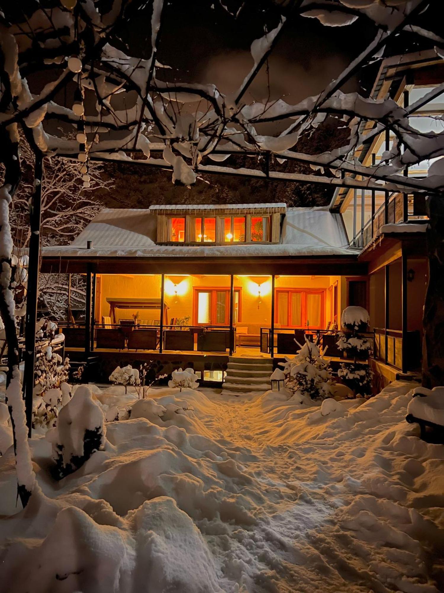 Hotel Borjomi Verde Exterior photo